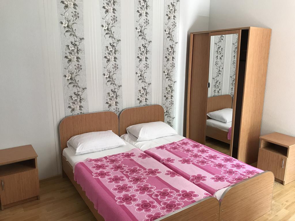 Kvariati - Guest House Bagian luar foto